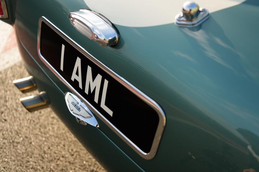 Детали экстерьера Aston Martin DB4 GT Continuation 2017 года  (WW) (фото 42 из 83)